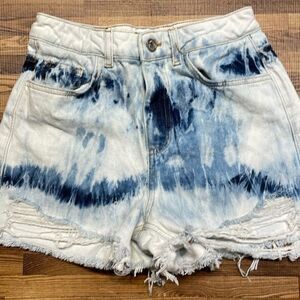 Zara woman’s distressed tie-dye denim shorts size 2